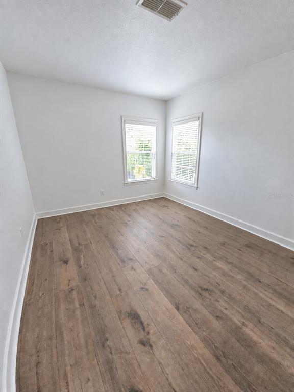 Foto del edificio - 1440 Stickley Ave
