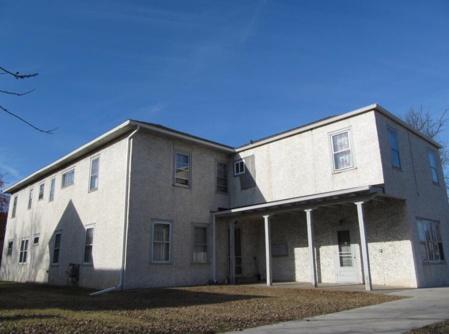 223 8th St N, Brainerd, MN 56401 Apartments in Brainerd, MN