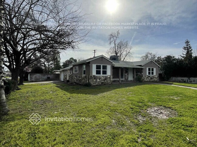 Building Photo - 3096 Yellowstone Ln