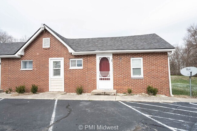 Foto del edificio - 2142 W US Hwy 40