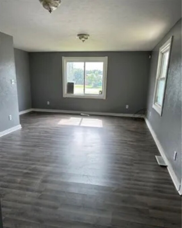 Building Photo - 209 Steadman St