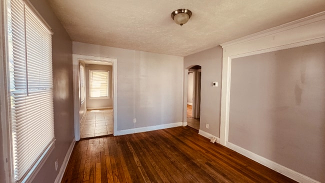 Building Photo - 1028 Camden Ave