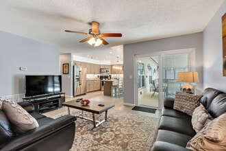 Building Photo - 7725 Indian Ridge Trail N