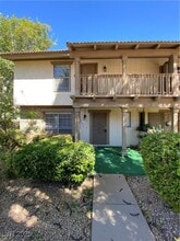 Building Photo - 3157 Pinehurst Dr
