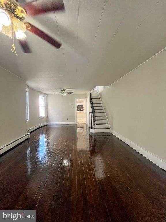 Building Photo - 1222 Genesee St