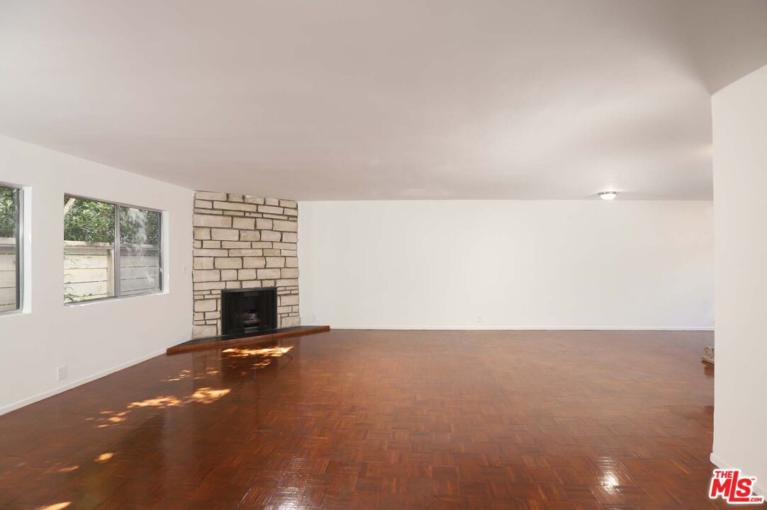 358 Westbourne Dr, West Hollywood, CA 90048 Condo for Rent in West Hollywood, CA