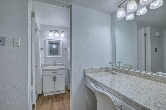 Interior Photo - The Valencia