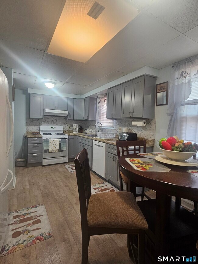 Building Photo - 53-55 Laurel St