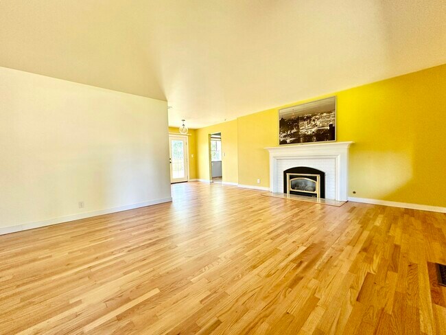 Foto del edificio - 4245 S 183rd St