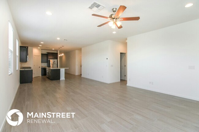 Building Photo - 4386 Greenleaf Dr