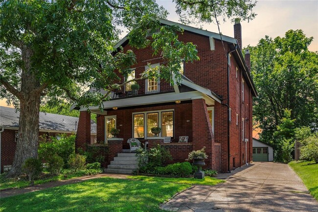 The front of your new home. Your unit is on the right hand side. - 7228 Zephyr Pl