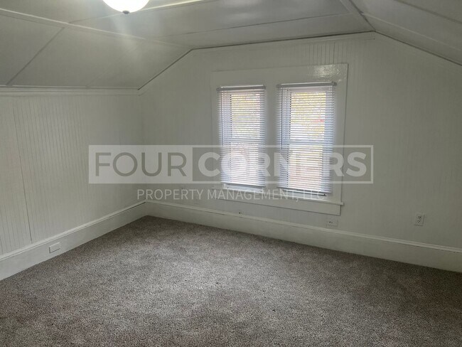 Foto del edificio - Lovely 1 Bedroom 1 Bath Apartment