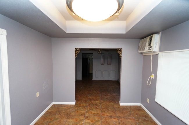 Building Photo - 1034 Pandora St