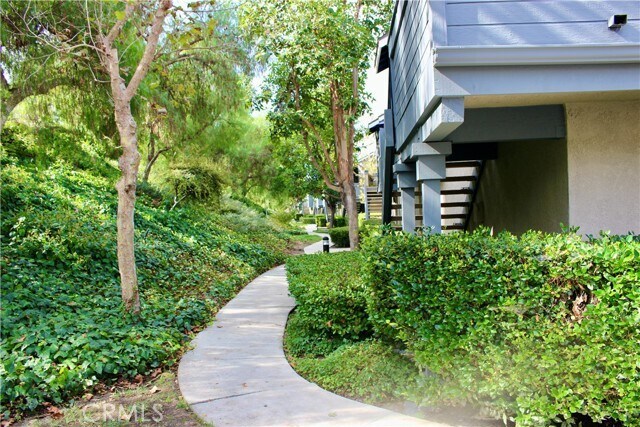 Building Photo - 24302 Avenida De Las Flores
