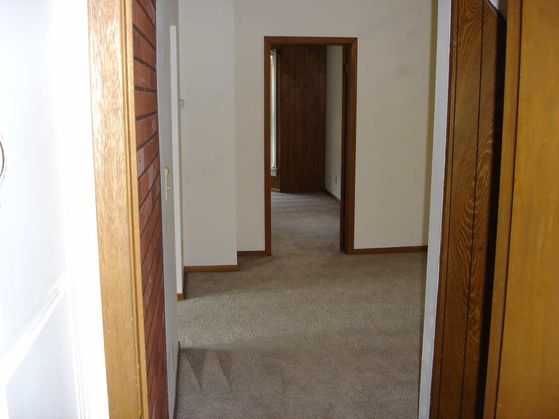 421 Horicon St Unit 421A, Mayville, WI 53050 Apartments in Mayville, WI