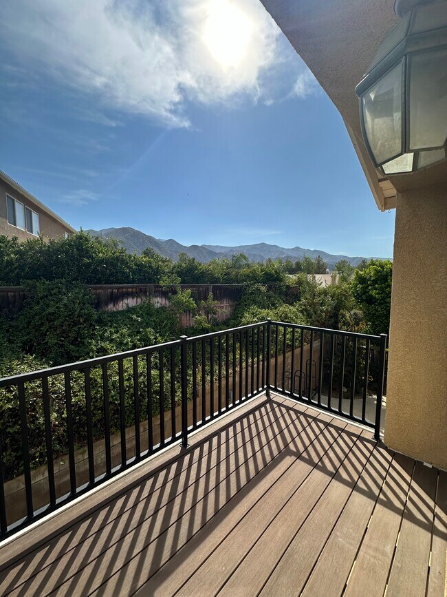 Balcón principal - 25201 Lemongrass St