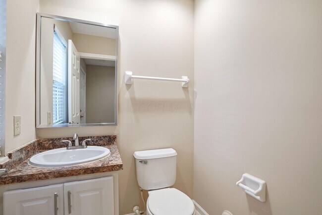 Foto del edificio - 5303 Wilcox Rd