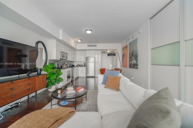Foto del edificio - 92 SW 3rd St