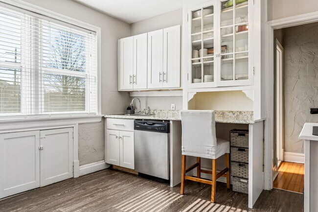 Foto del edificio - 1210 S Newstead Ave