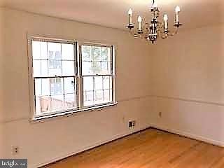 Foto del edificio - 934 S George Mason Dr