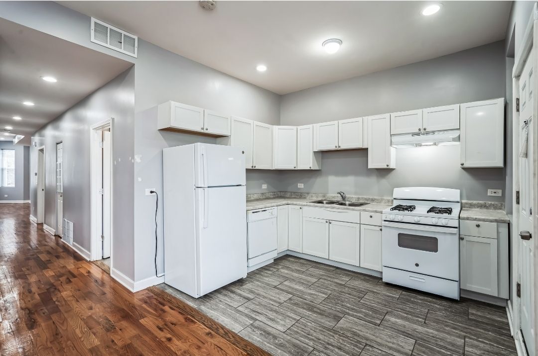 Foto principal - 1319 W Garfield Blvd