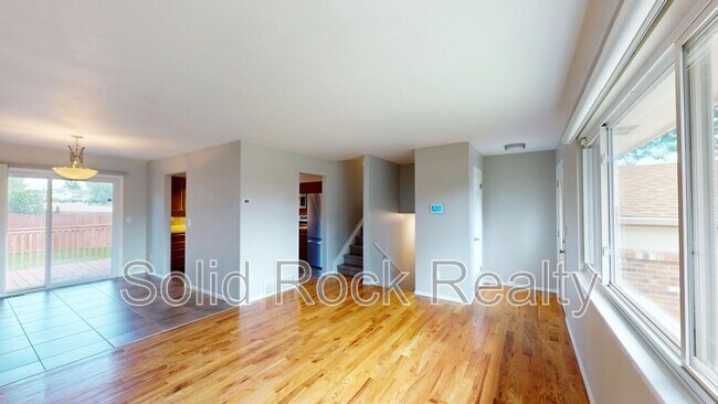 Building Photo - 7284 Sioux Cir S