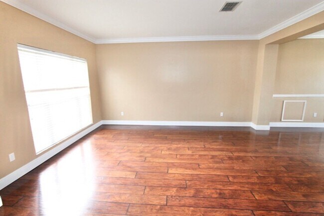 Building Photo - Lake Mary - 4 Bedroom, 2.5 Bathroom- $2750.00