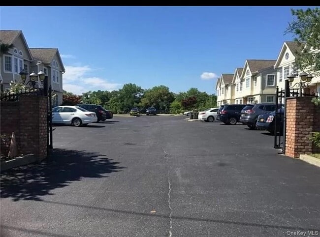 Building Photo - 7809 Shore Rd