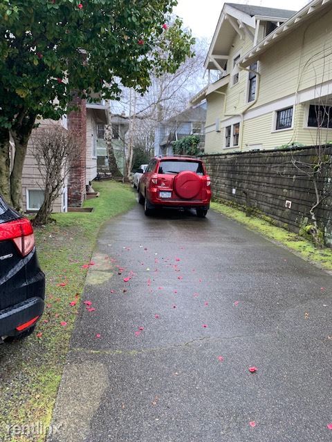 Foto del edificio - 5008 20th Ave NE