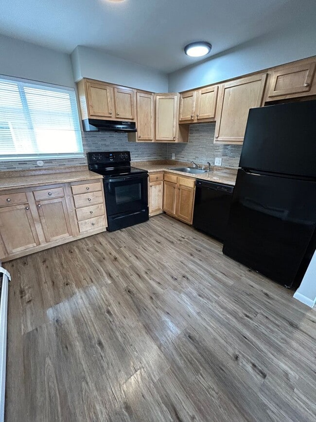 Foto del edificio - 4226 Forrest Hill Rd