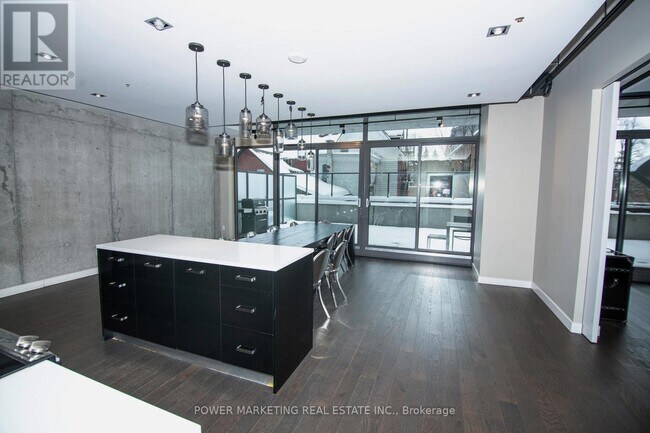 Photo du bâtiment - 224 Lyon St. N