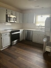 Building Photo - 110 Hidden Creek Cir