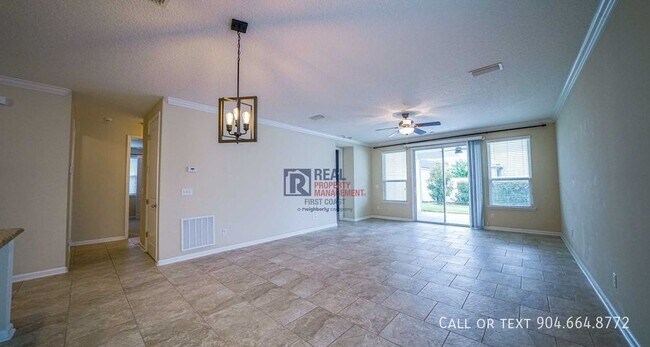 Foto del edificio - Spacious Bartram Park Preserve Home with L...