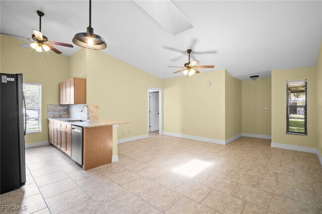 Foto del edificio - 1417 SW 51st Ln
