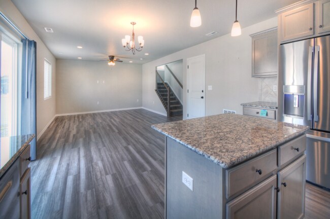 Foto del edificio - 4611 Amazonite Dr