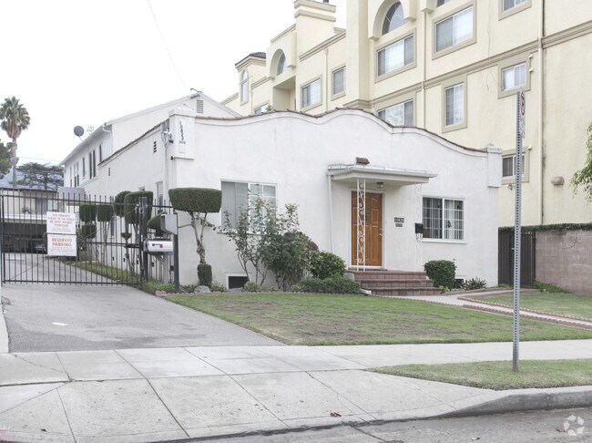 Foto principal - 10820-10822 Bloomfield St