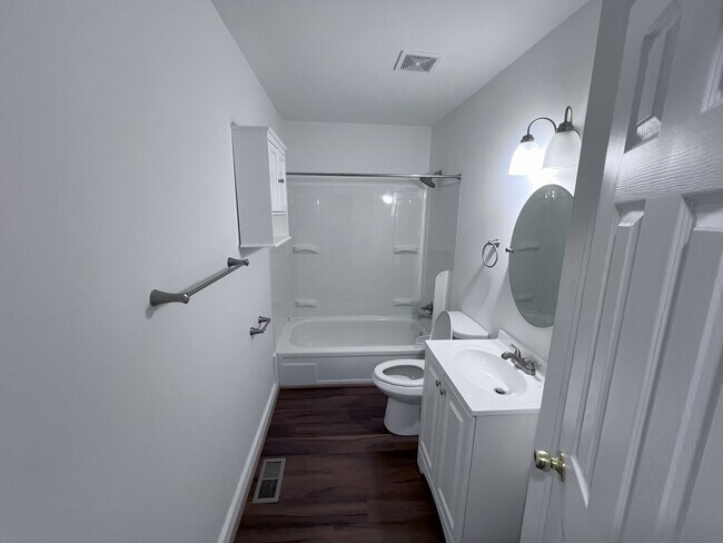 Foto del edificio - 2315 Dalebrook Ct