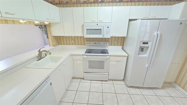 Foto del edificio - 4915 SW 32nd Ave