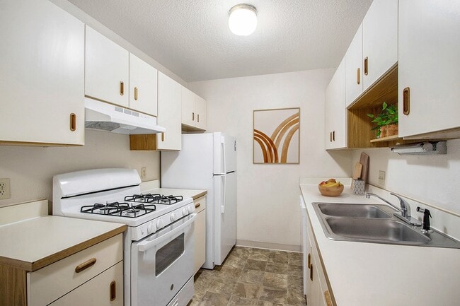 Building Photo - Seville Apartments