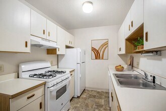 Building Photo - Seville Apartments