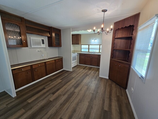 Building Photo - 1740 Missouri Ave