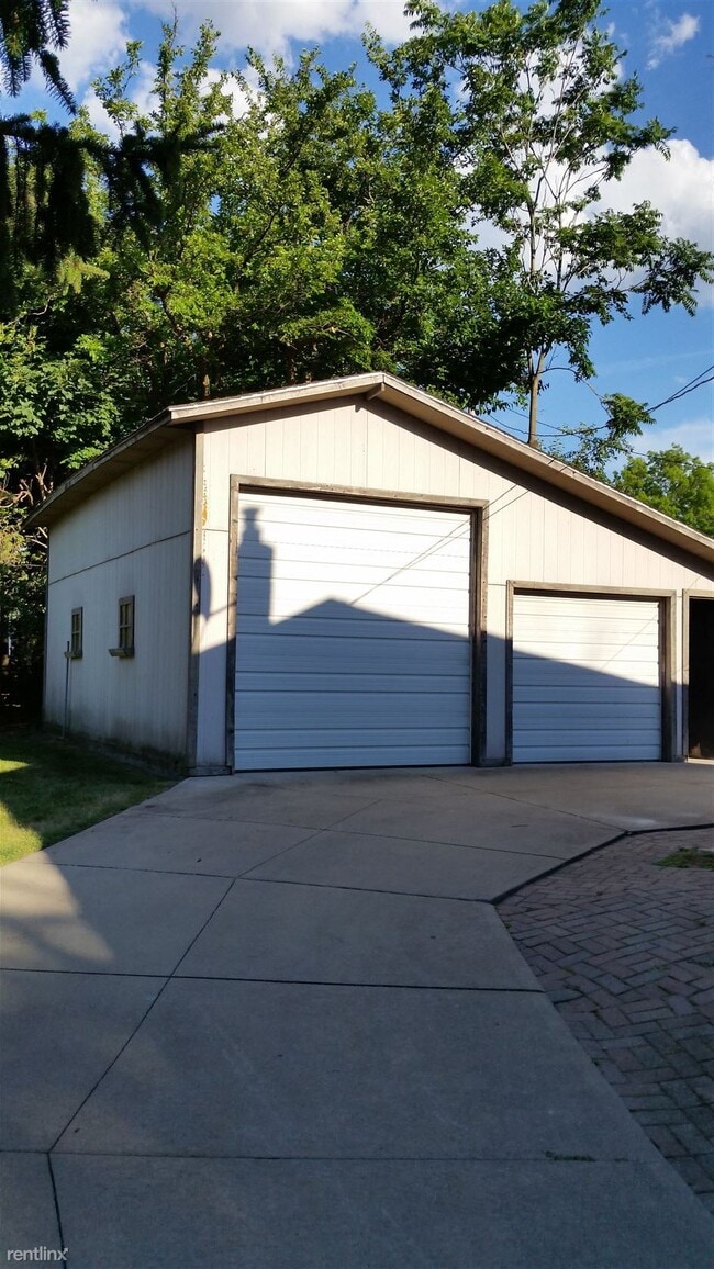 Building Photo - 2 br, 1 bath House - 2745 Pardee Ave