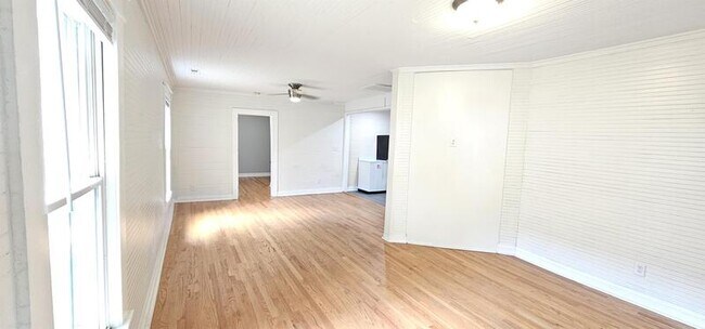 Foto del edificio - 907 Berkeley St