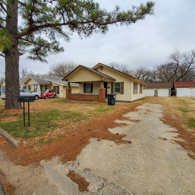 Foto del edificio - 3 Bedroom 1 Bath Home In Shawnee