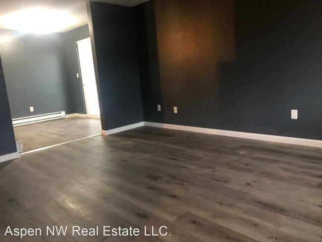 Building Photo - 2 br, 1 bath House - 6621 S Monroe St.