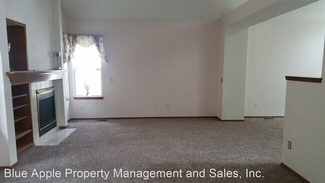 Building Photo - 3 br, 2.5 bath House - 11345 Haswell Dr
