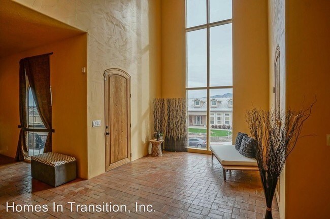 Foto del edificio - 5 br, 3 bath House - 10539 Steward St NW