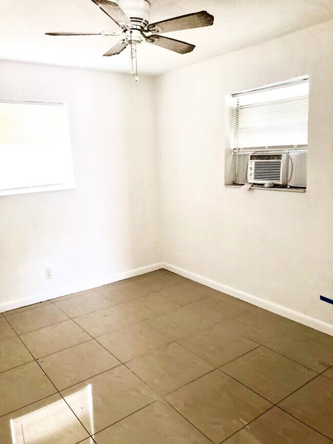 1046 Foster Rd Unit 2, Hallandale Beach, FL 33009 Apartments at 1046
