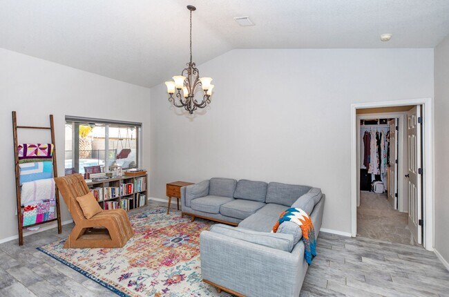 Building Photo - Pool home for rent June 1, 2025