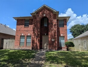 Building Photo - 15938 Timber Run Dr